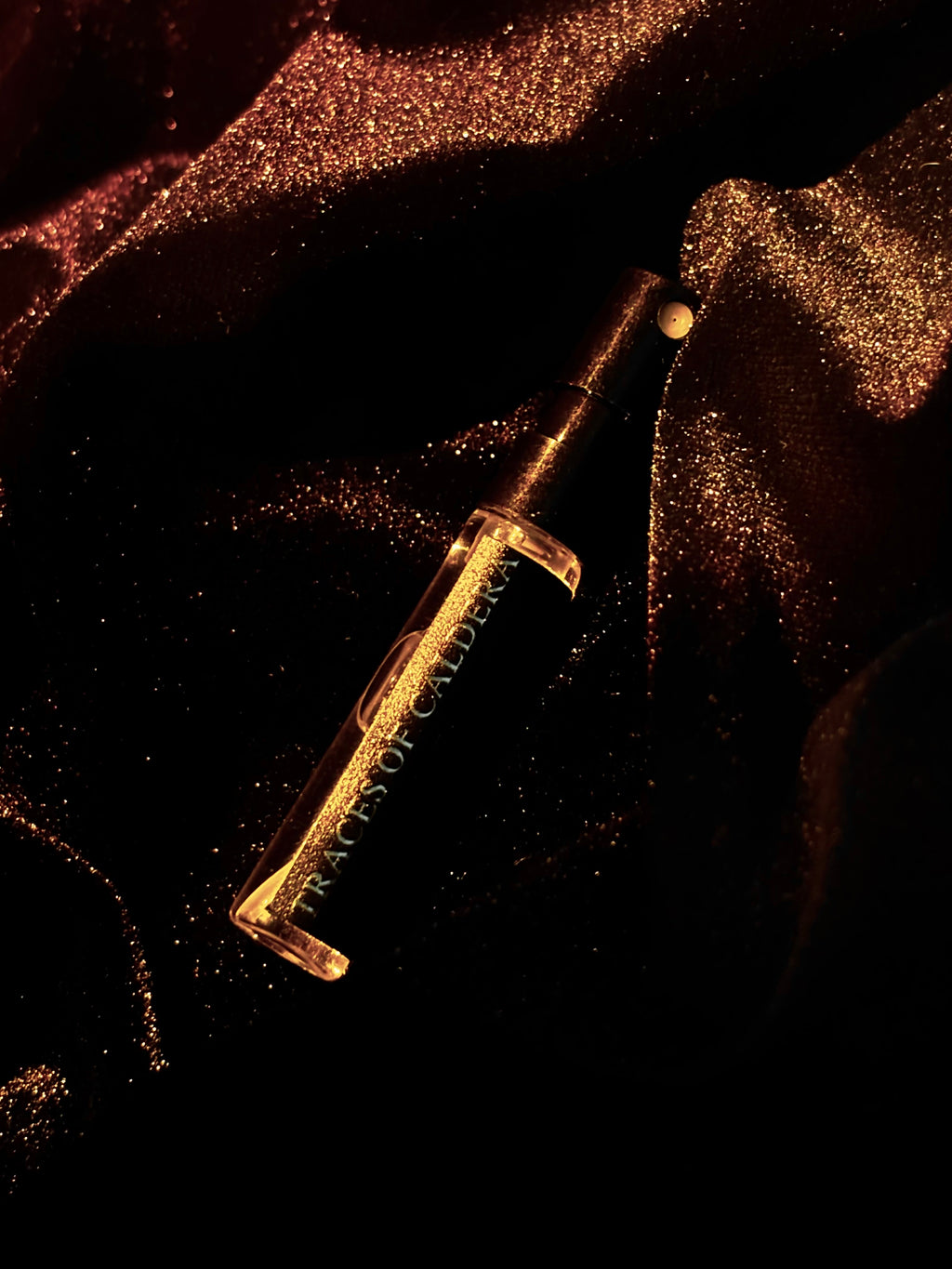 Traces Of Caldera - 2ml / 0.06 FL Sample Vial
